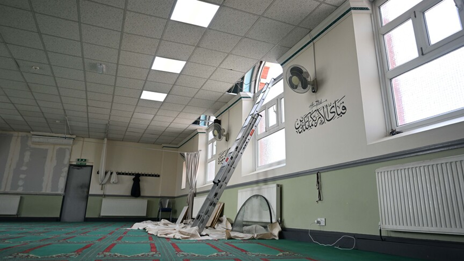 İngiltere Cami Saldırıları