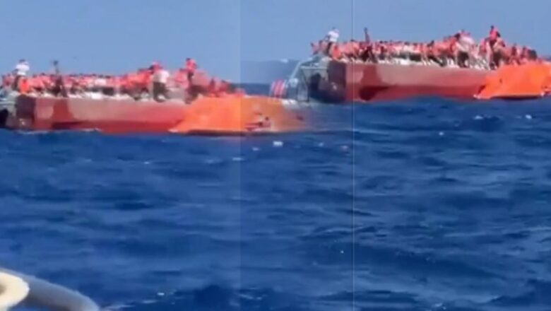 Girne açıklarında gemi alabora