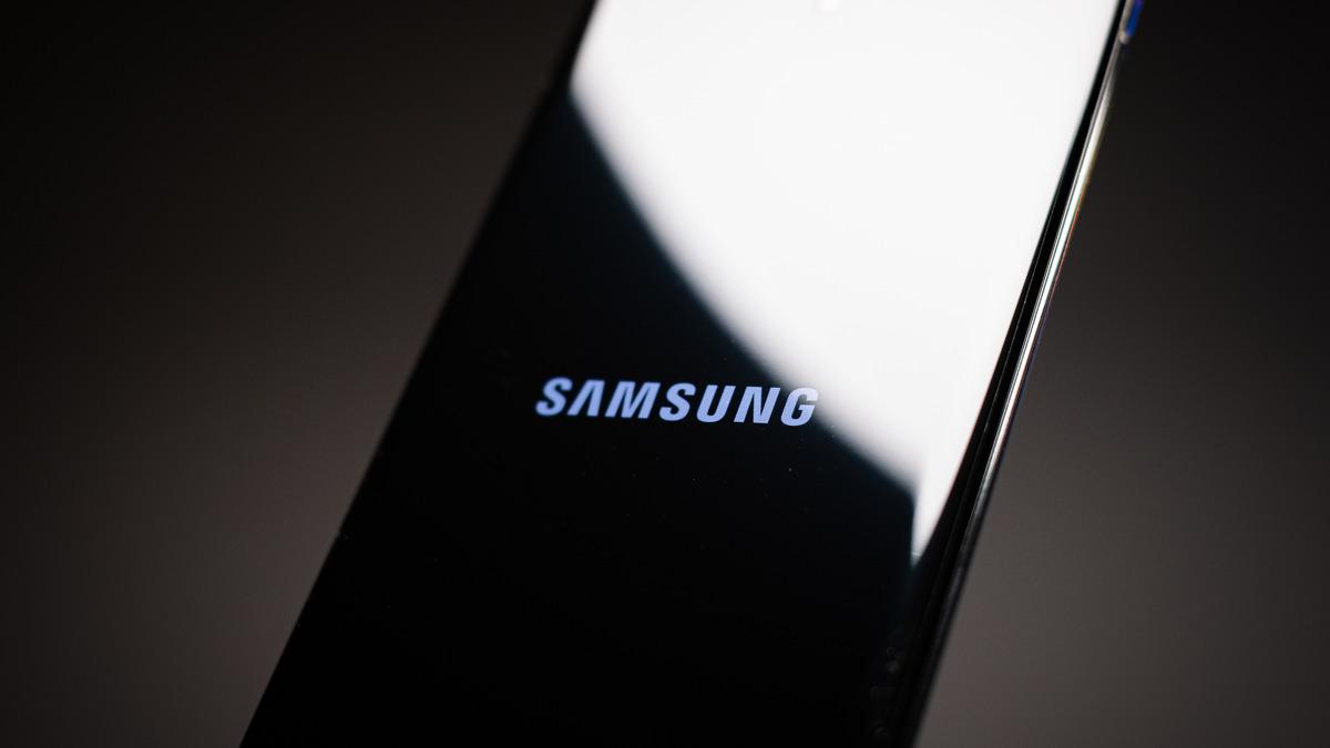 Galaxy S27