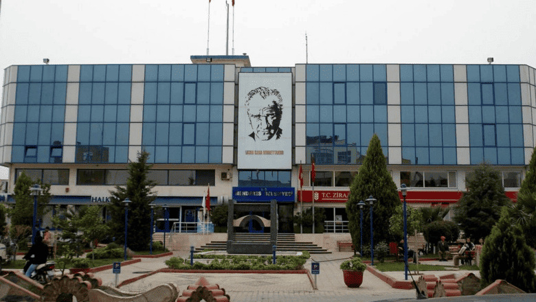 İzmir Belediye Başkanı